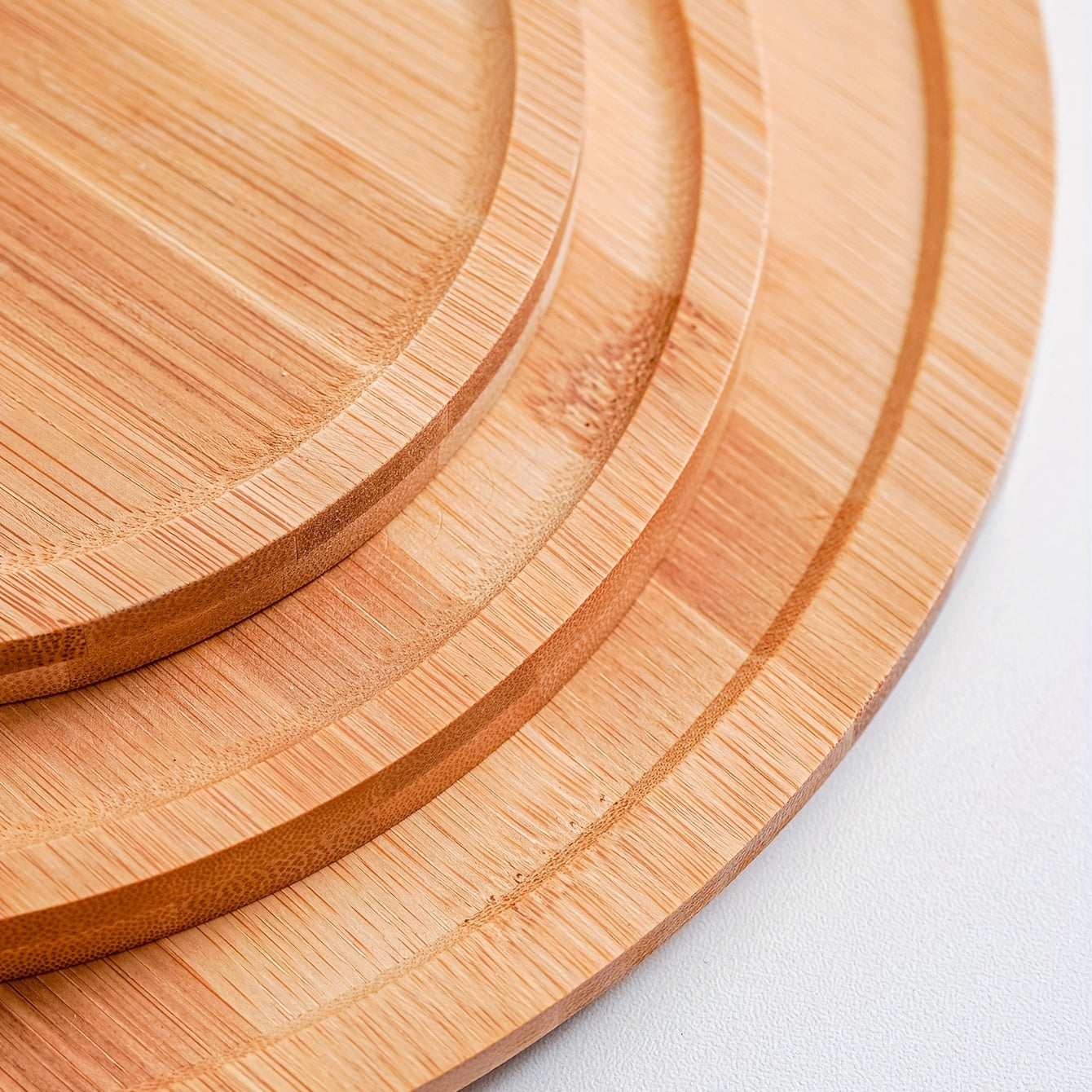Plateau Rond en Bois – Plateau de Service avec Poignées pour Nourriture, Boissons, Petit-Déjeuner, Desserts, Bijoux, Thé, Cuisine & DécoGrooved Handle, Home Kitchen Supplies
